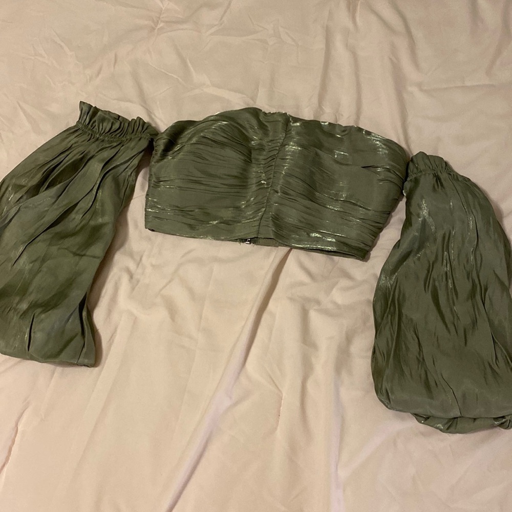 NWT F21 Crop Top